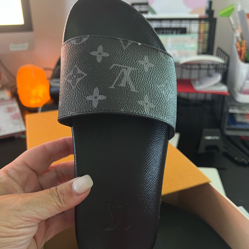 Louis Vuitton - Black/Grey slides. Size 39 - perfect condition.